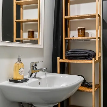 Domillion 1bdr Unique And Warm Old Town Tr41 Апартаменты *