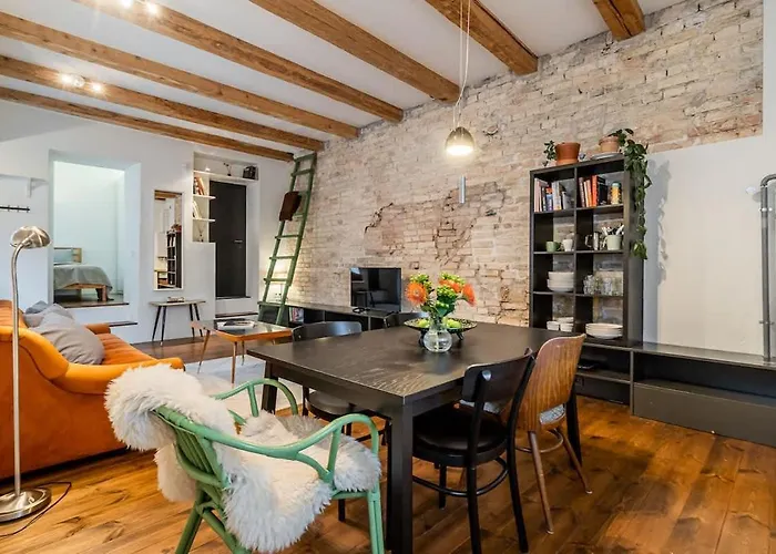 Domillion 1bdr Unique And Warm Old Town Tr41 * Wilno