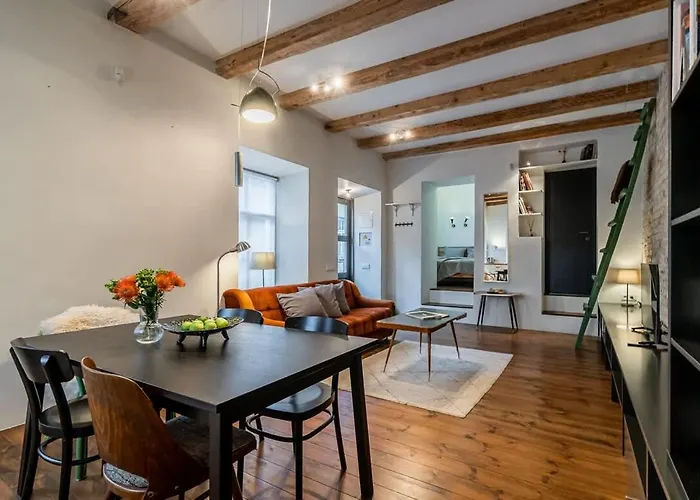 Domillion 1bdr Unique And Warm Old Town Tr41 Apartament